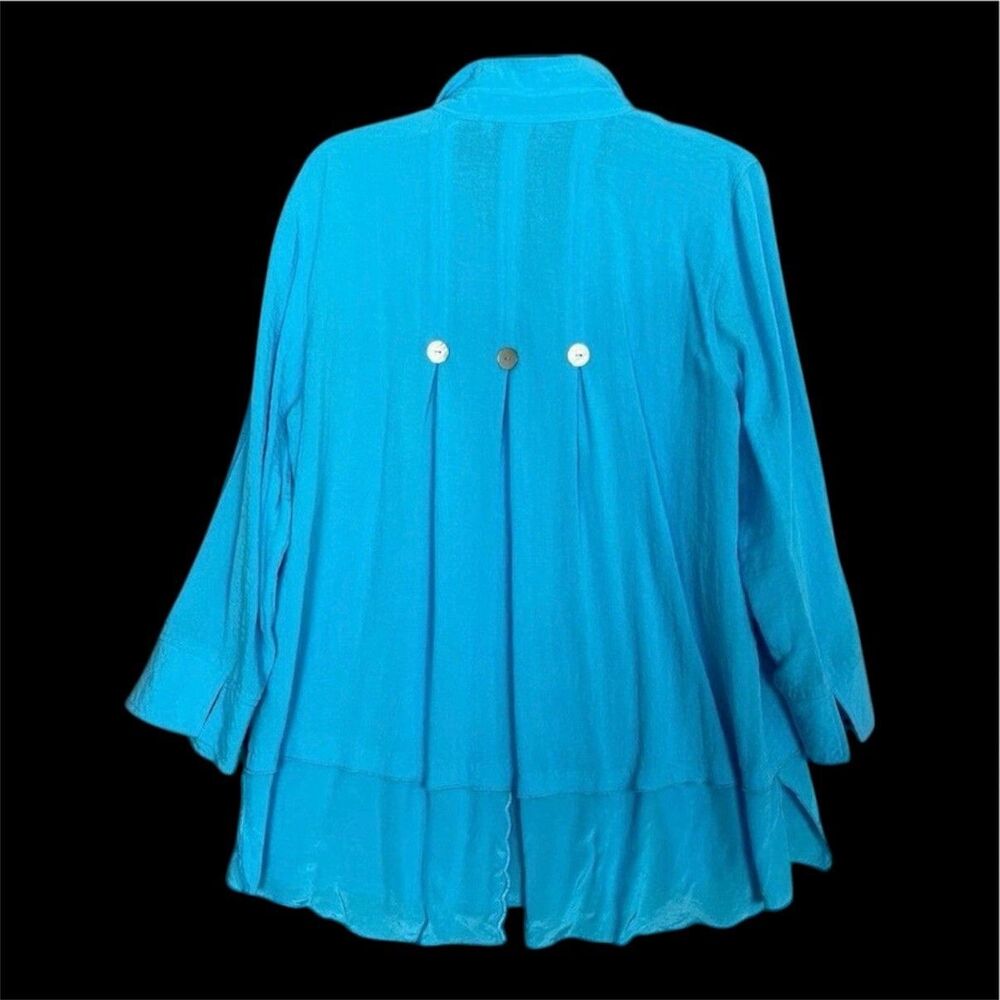 John Mark Tiered Tunic Top M Lagenlook Artsy Funky Buttons Pleated Bold Vibrant